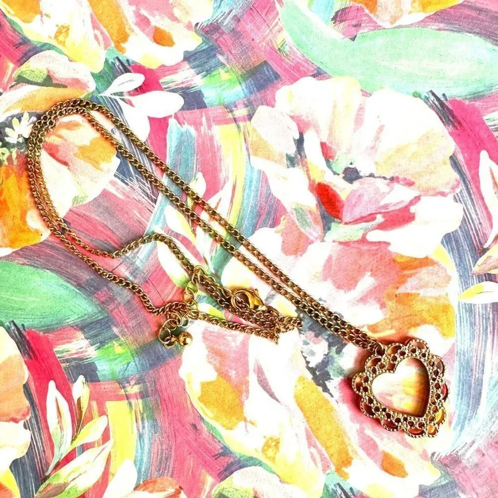 Gold open heart pendant necklace gold tone